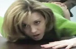 Blonde se fait écarter brazzers video gratuites la chatte