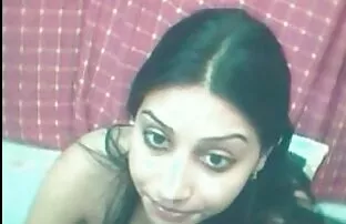 Fille philippine chaude site de film pour adultes avec de gros seins et une chatte très humide